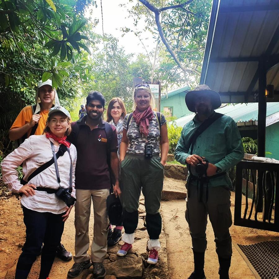 Sinharaja Hostel Deniyaya Bagian luar foto